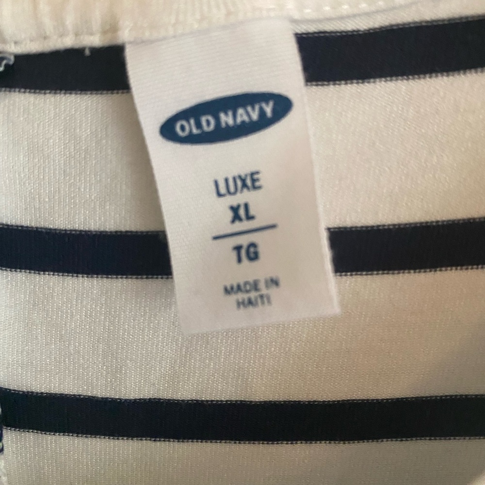 Old Navy Luxe Navy and White Striped Tank Top - Picture 3 of 4